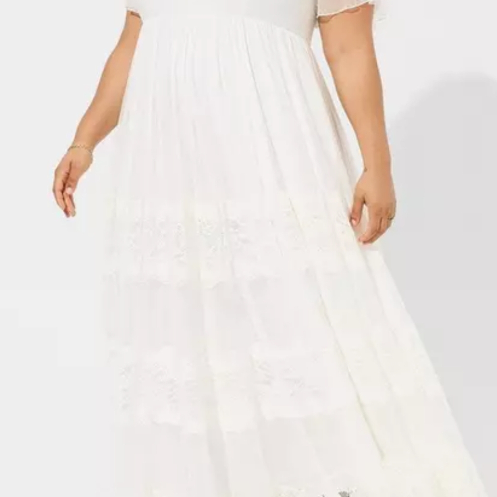 Elegant White Wedding Dress